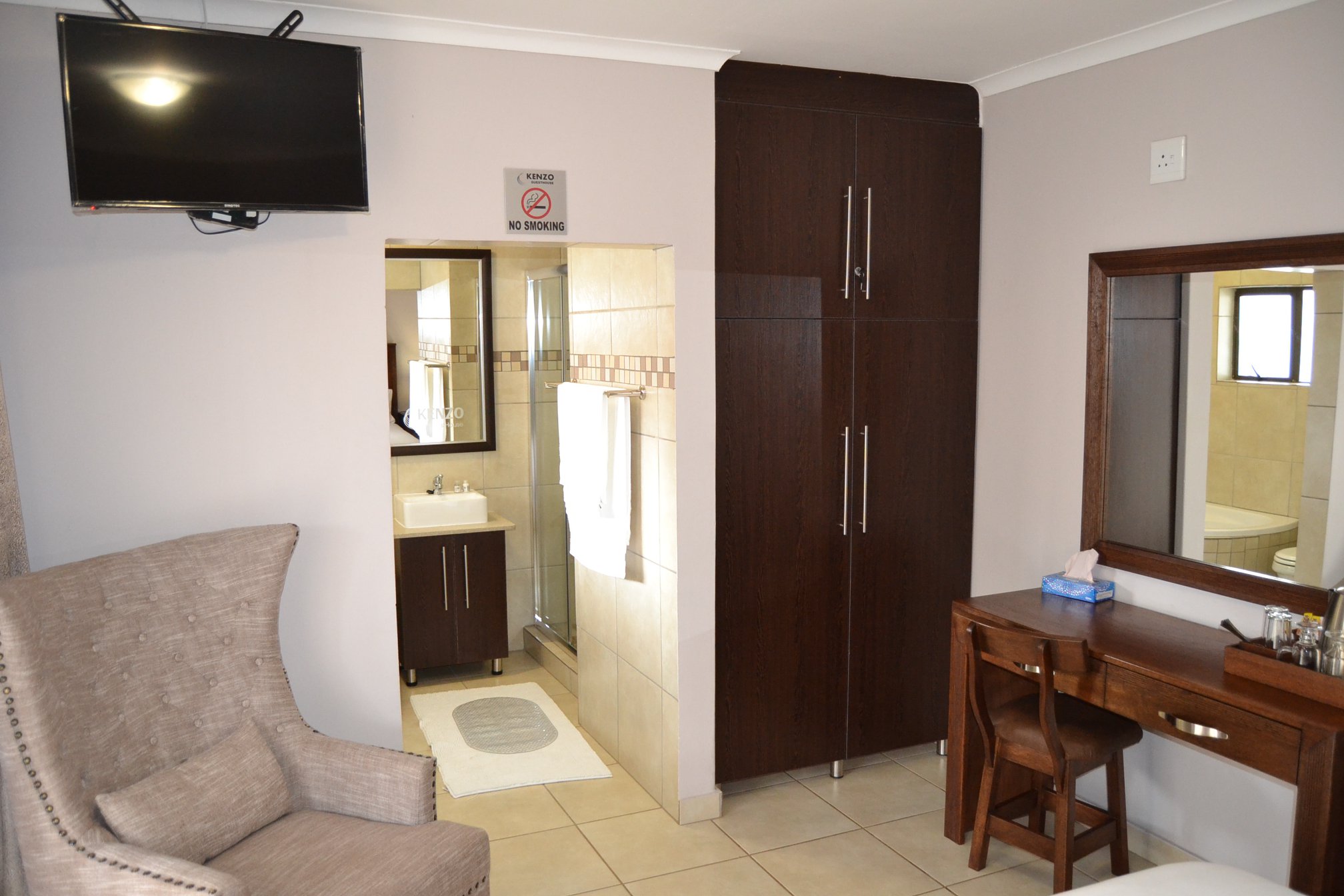 Standard Twin Room
